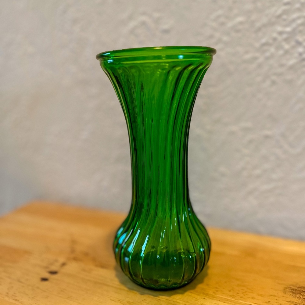 Elegant Green Glass Vase